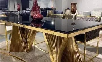 Обеденные столы